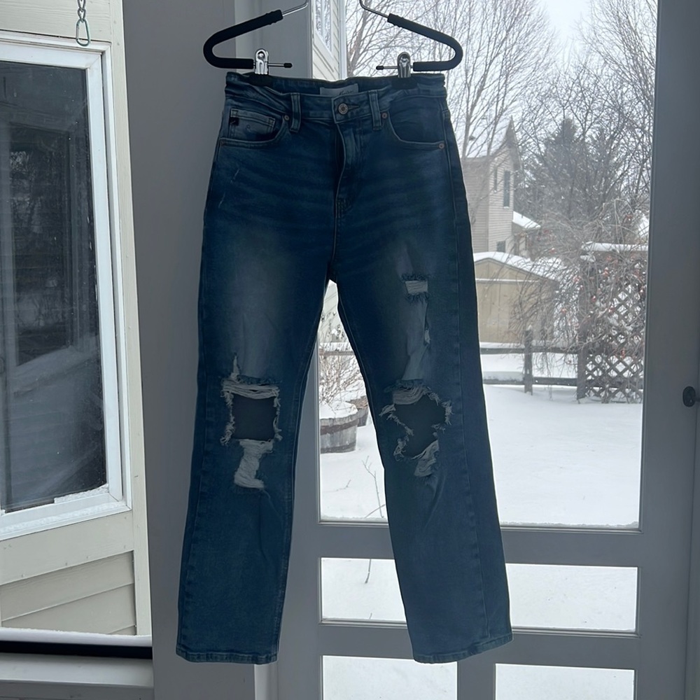 Kan can distressed jeans